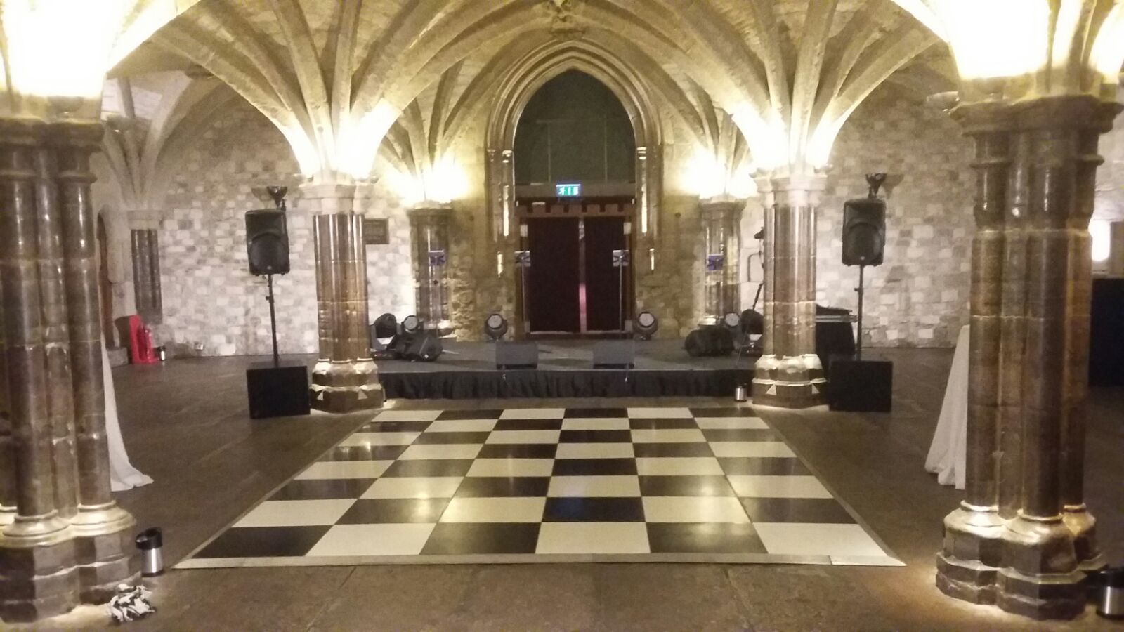 BW24 - Black White Chequered - Guildhall
